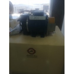 ماكينة مونتناري إيطالي جيرلس 5.2 كيلو وات - حمولة 630 كجم ماكينة مونتناري إيطالي جيرلس 5.2 كيلو وات - حمولة 630 كجم